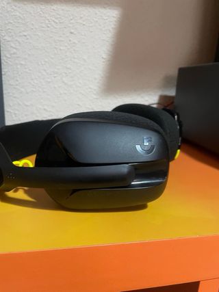 Cascos Logitech G435 Negros y Amarillos