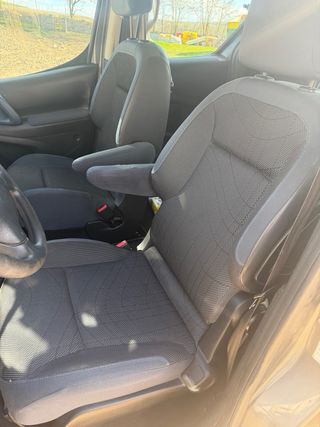 Peugeot Partner 2011