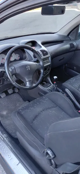 Peugeot 206 2004