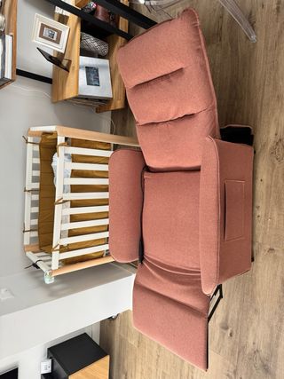 Sillón reclinable eléctrico color terracota