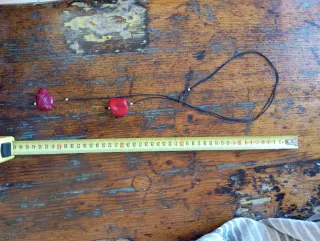 Collana minimal con pendenti rossi