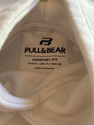 Sudadera con capucha blanca