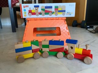 Tren de madera Goki Rom