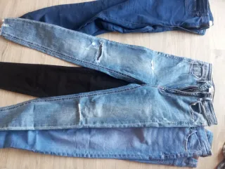 Tejanos vaqueros negros y azules