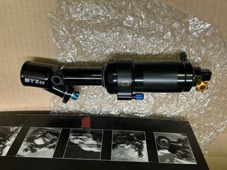 Amortiguador Öhlins TTX22