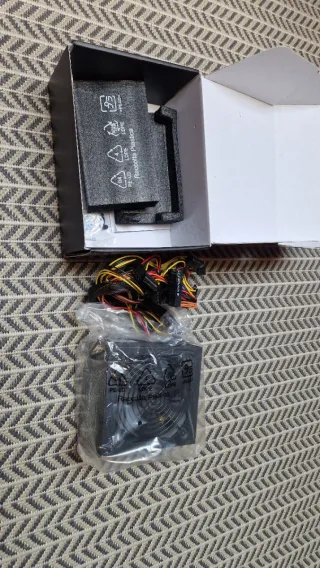 Fuente de Alimentación Tacens Radix V-550