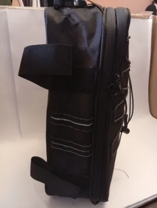 Mochila de viaje o trabajo negra