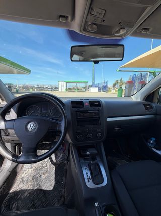 Volkswagen Golf 2004