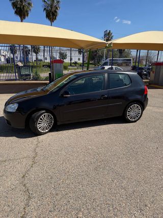 Volkswagen Golf 2004