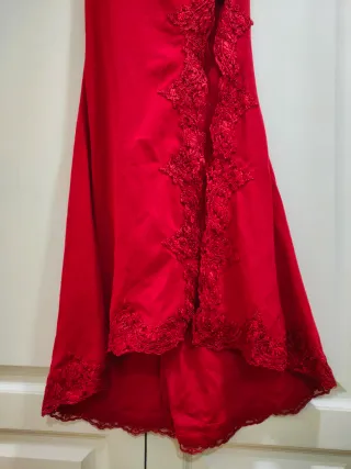 FASHION NOVA - Vestido largo rojo