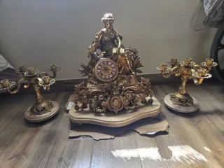 Reloj escultura bronce y mármol
