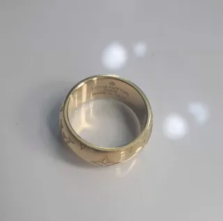 Pulsera Tous Oso Dorada y Anillo LV dorado