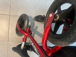 Bicicleta de equilibrio Chicco Roja