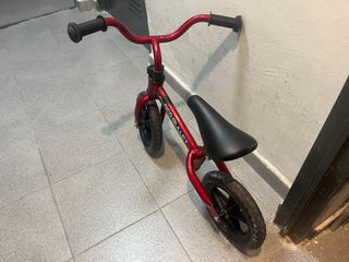Bicicleta de equilibrio Chicco Roja