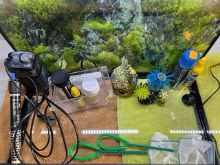 Acuario 45L casi nuevo con accesorios