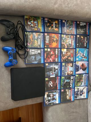 PS4 (PlayStation 4) + 22 Juegos + 2 Mandos