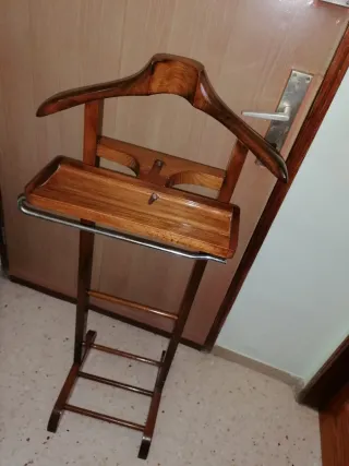 Galán de noche antiguo de madera