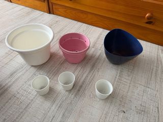 Macetas de plástico variadas
