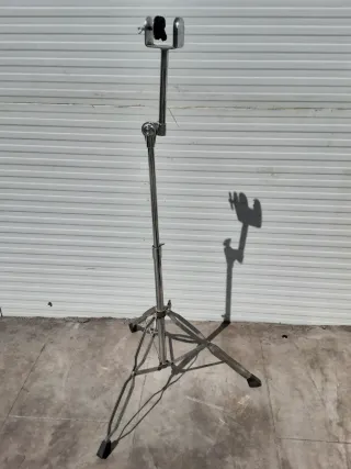 Pie de batería/percusión ajustable