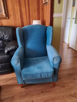 Sillón azul de tela