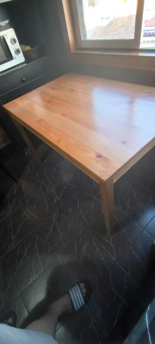 Mesa de comedor de madera Ikea