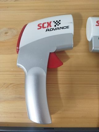 Mandos Scalextric Advance 2.0 + Pista