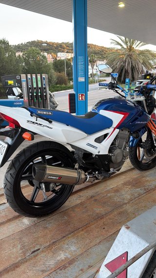 Honda cbf 250