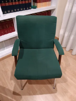 Pareja sillones despacho tapizados en curtisan