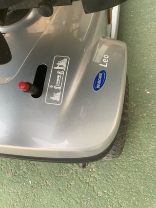 Scooter Eléctrica Invacare Leo Plata