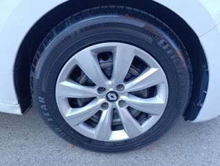 Renault Clio TCe Business GLP 100cv