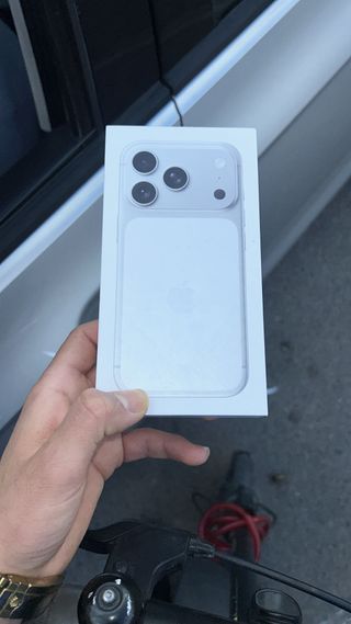 iPhone 17 Pro Max Plata