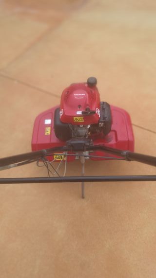 Motocultor Honda Rojo