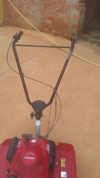 Motocultor Honda Rojo