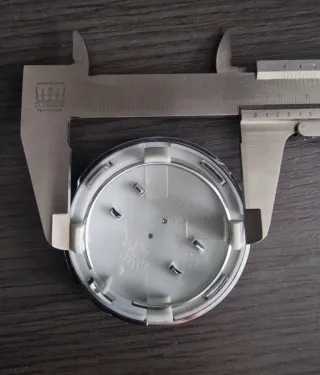 AUDI TAPAS LLANTAS EMBLEMA AUDI GRIS