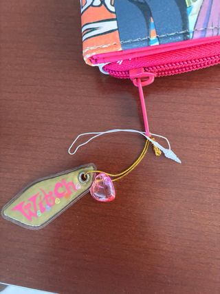 Cartera Witch