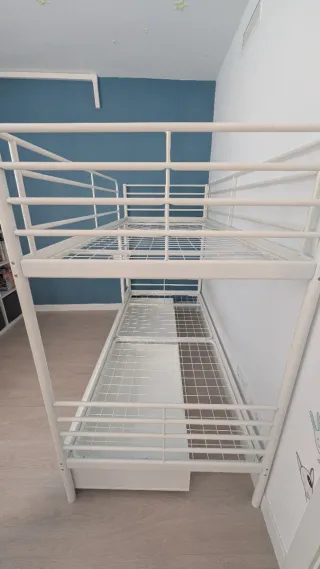 Literas Ikea con cajoneras