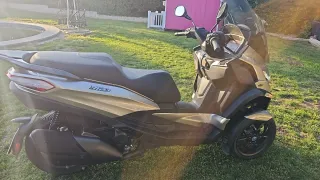 Piaggio MP3 400 Plata 2.140 kilómetros Año 2023