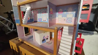 Casa de muñecas de madera