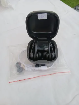 Auriculares Bluetooth Negros