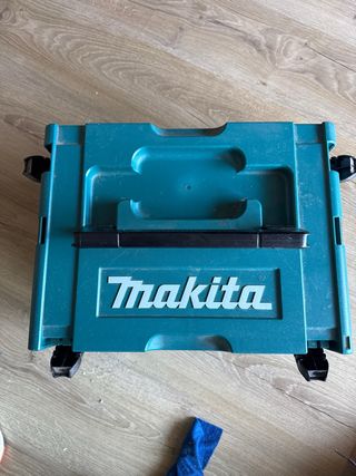 Amoladora Makita 10.8V a batería con disco