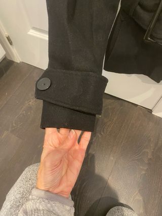 Abrigo corto negro Zara