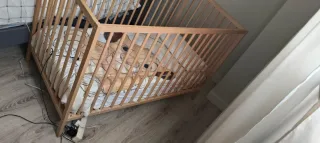 Cuna madera + colchón + almohada