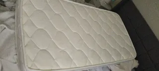 Cuna madera + colchón + almohada