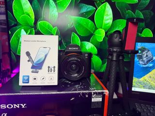 Portátil Lenovo + Cámara Sony Alpha + Micrófono