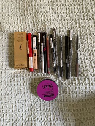 Lote de 51 piezas de maquillaje primeras marcas