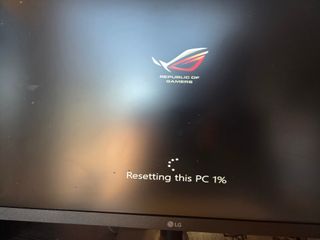 Torre PC ASUS ROG i7 24GB RAM SSD GTX