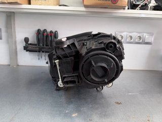 Faro Derecho Mercedes GLE W167 (2019-2023)