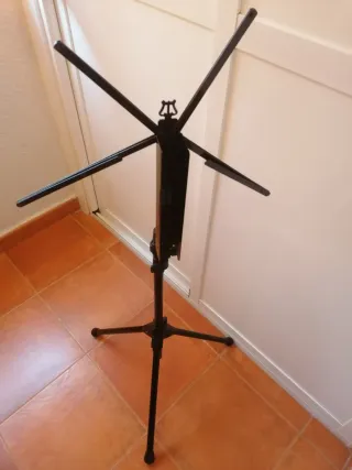 Atril para partituras metálico flexible