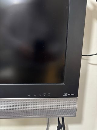 TV Sharp Aquos 42 + Descodificador Astrell