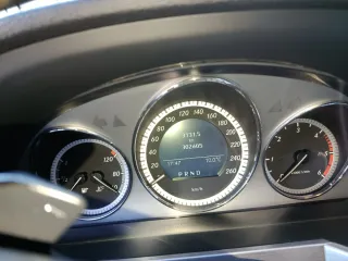 Mercedes-Benz  CLK 2011